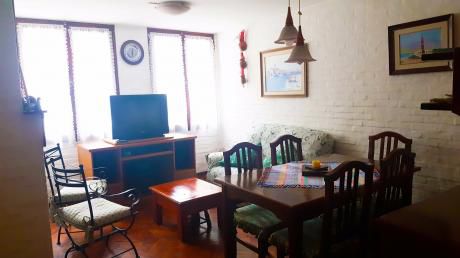 Casa Impecable De 5 Dormitorios En Pocitos Con Garage!