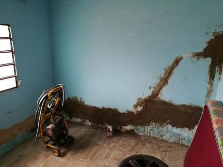 Vendo Casa De 4 Dormitorios En Loma Merlo A Minutos Del Centro De Luque