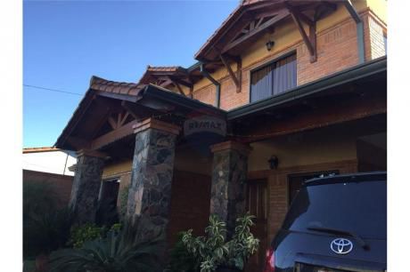 Hermosa Residencia A La Venta En Villa Adela.
