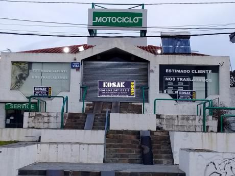 Local Comercial Sobre Avda. Giannattasio Lagomar