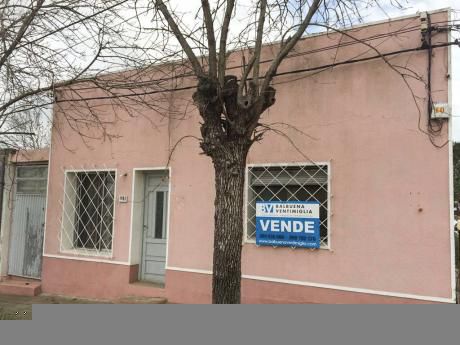 Casa De 2 Dormitorios En Venta – Nueva Helvecia