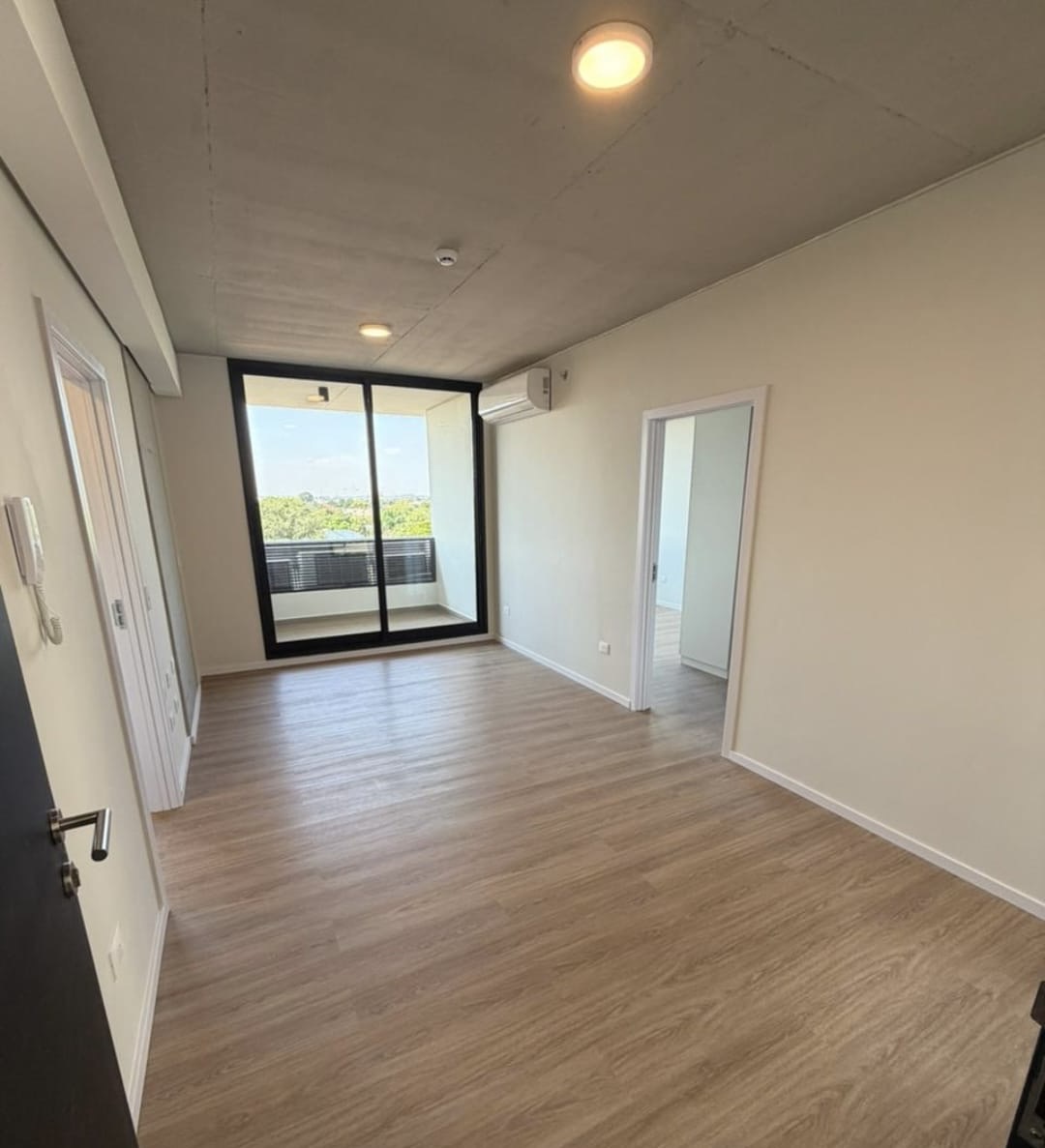 Departamento en alquiler en Los Laureles, Asunción — foto 2