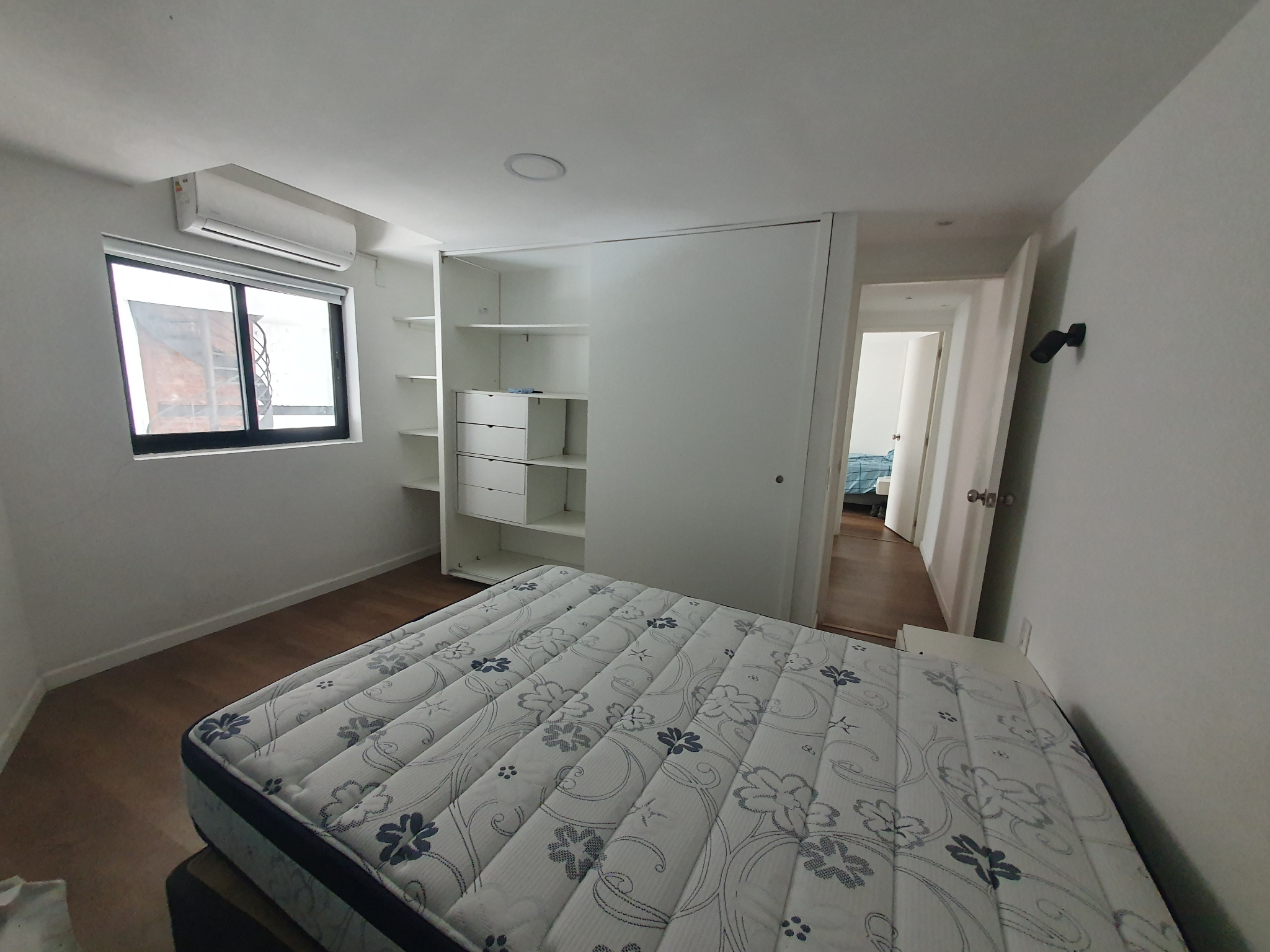 ALQUILER CASA  CUATRO  DORMITORIOS, AMOBLADA  , LA COMERCIAL · Foto 9