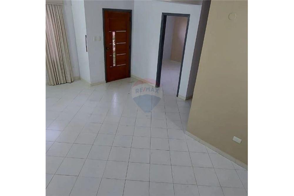 EN ALQUILER- COQUETO DUPLEX EN FDO. DE LA MORA. — foto 3