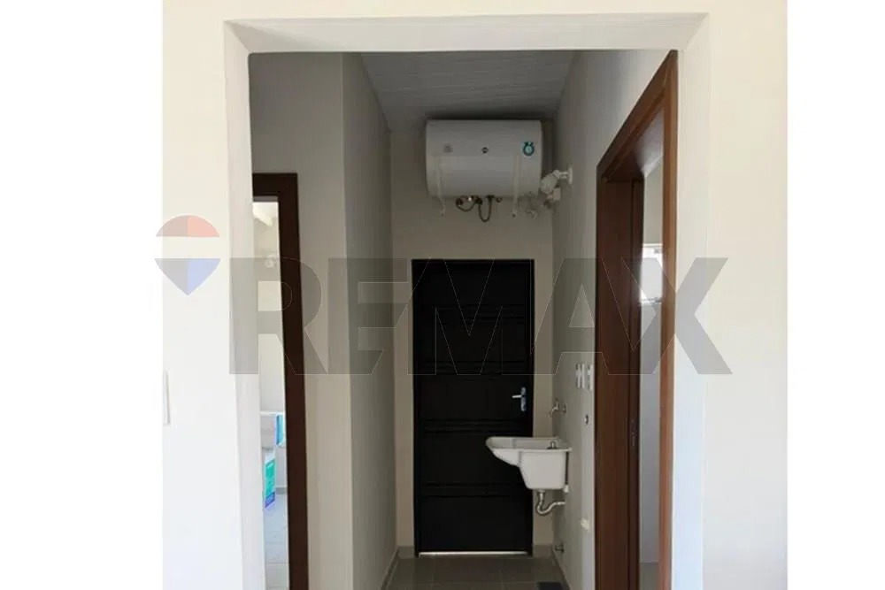 ALQUILO CHALET EN ARASY 3 AREGUA — foto 3