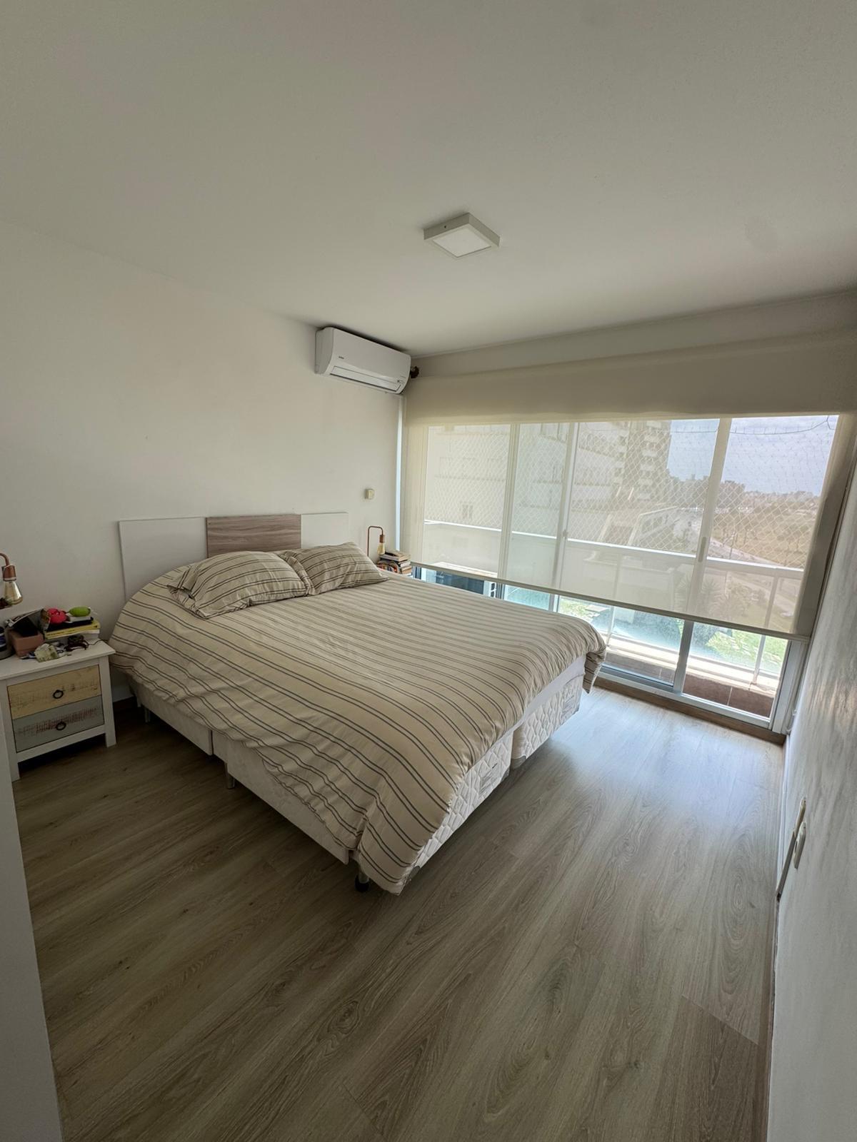 Alquiler De Apartamento En Malvin 3 Dormitorios, 2 Baños Y Doble Cochera · Foto 11