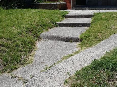 Vendo Casa 600 M2 Terreno 3 Dormitorios Garaje Jardín