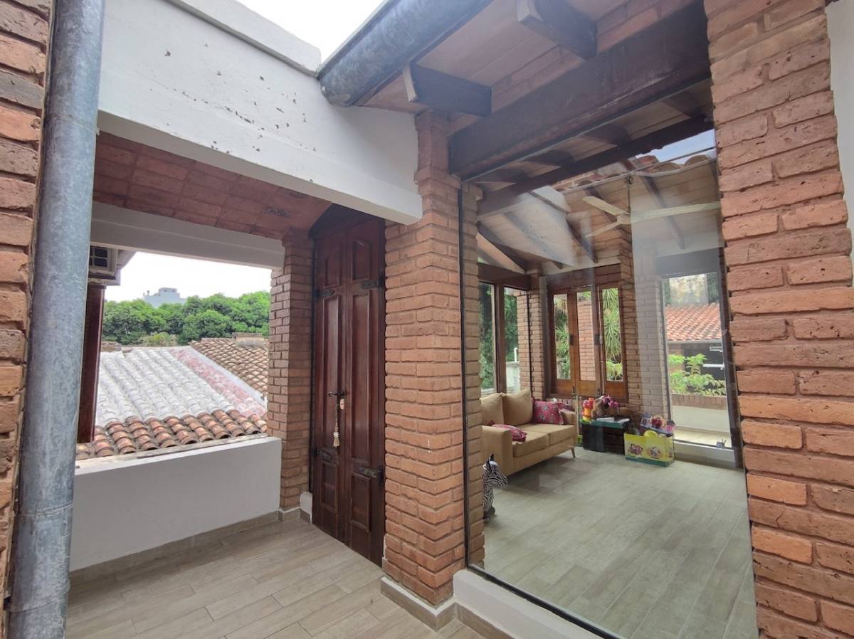 VENDO CASA EN BARRIO JARA — foto 2