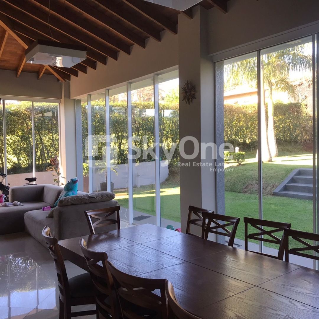 EN VENTA RESIDENCIA EN EL PARANA COUNTRY CLUB — foto 3