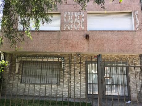 Casa Malvin Sobre C. Del Uruguay