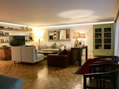 Hermoso Apartamento En Venta 3 Dormitorios Y Servicio, Para Entrar, Pocitos