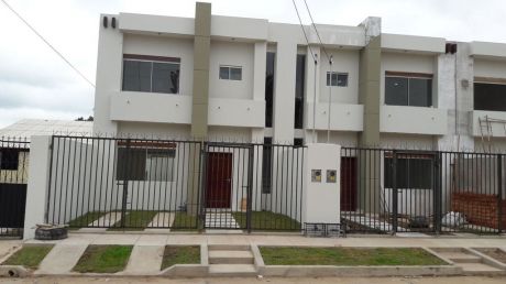 Hermosas Casas Minimalistas A Estrenar En Urbanizacion Cotoca