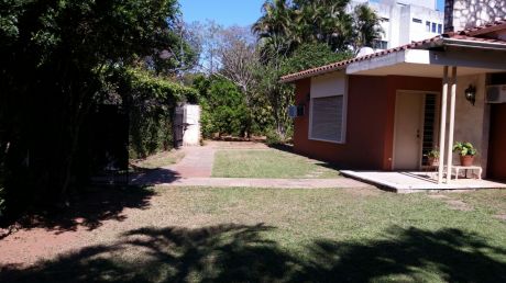 Mariscal Lopez: Amplio Terreno De 1.648 M2, Con Accesos A 2 Calles!