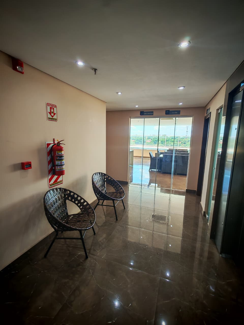 ALQUILO DEPARTAMENTO en Molas López Asunción- EDIFICIO EMPORIUM — foto 3