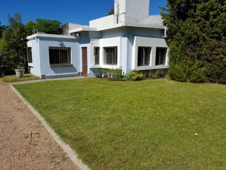 Alquiler Casa Habitacion O Oficinas Cerca Aeropuerto Zona De Edificios Nuevoa