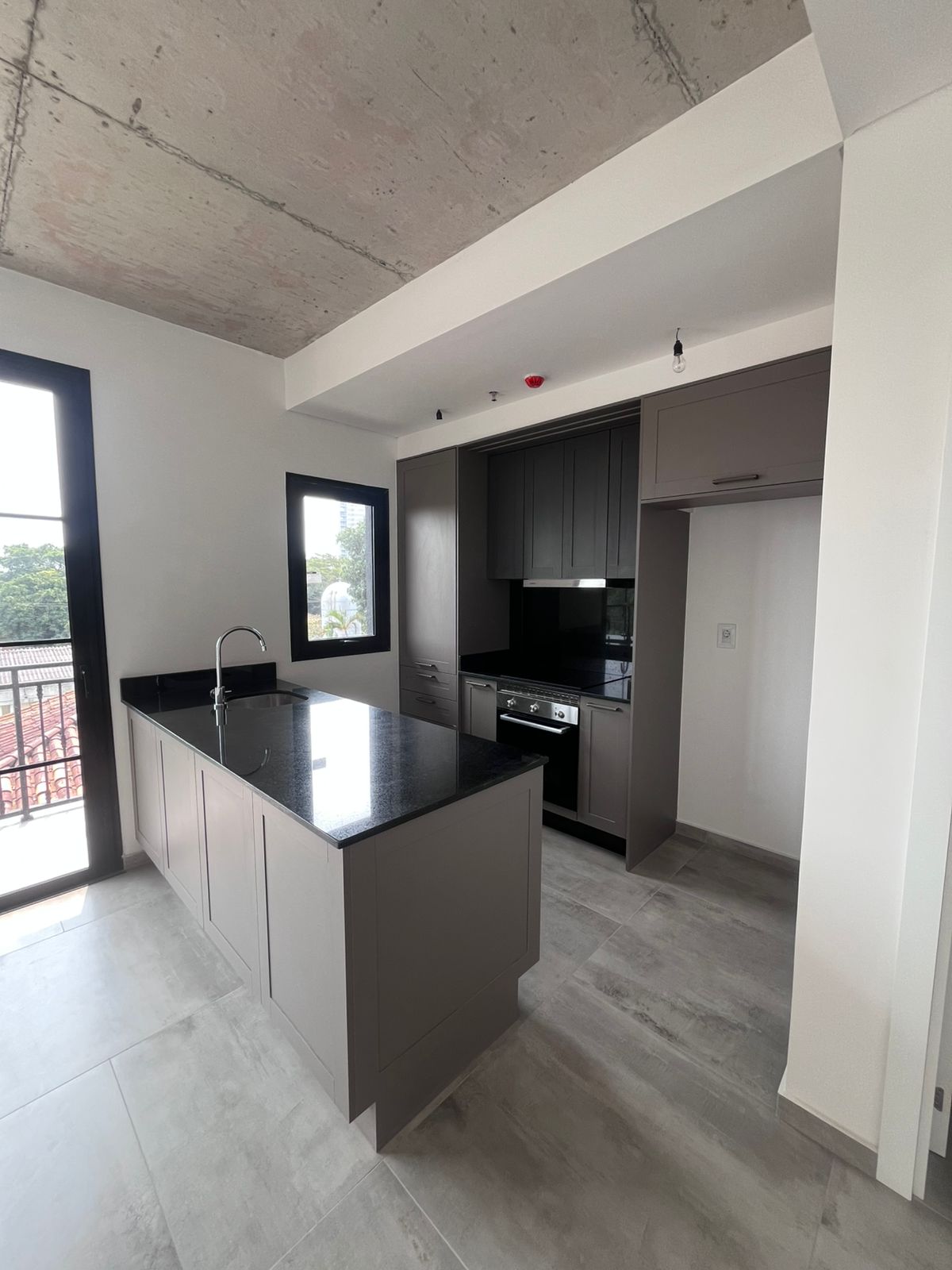 Alquilo Hermoso Dpto de 1 Habit en Edificio Boutique en Mburucuya — foto 3