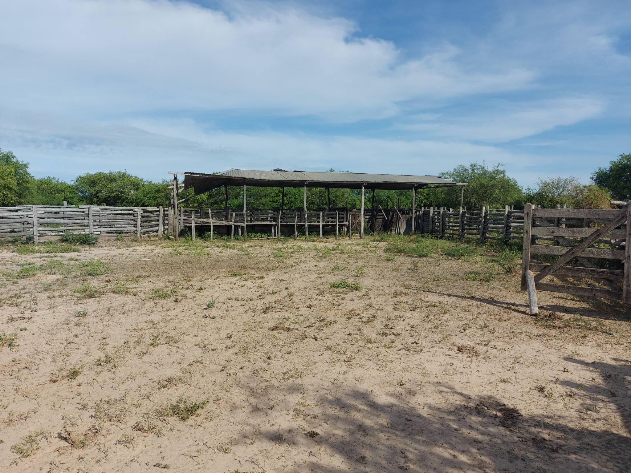 Estancia A 300 Km De As En Villa Hayes — foto 2