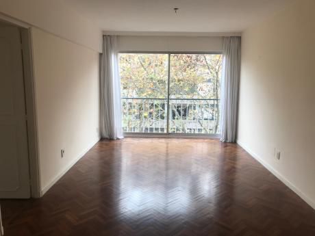 Apartamento De Categoría, Excelente Planta, Muy Bien Ubicado.