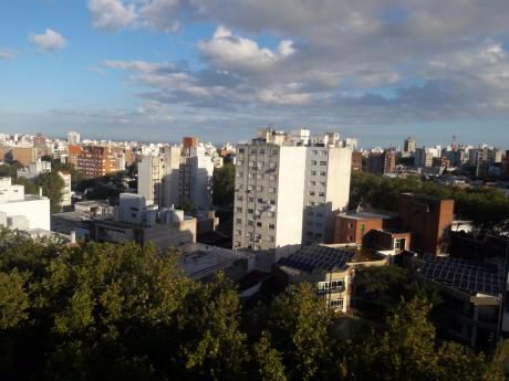 Piso 10 Vista Super Despejada, Ideal Gente Joven/renta