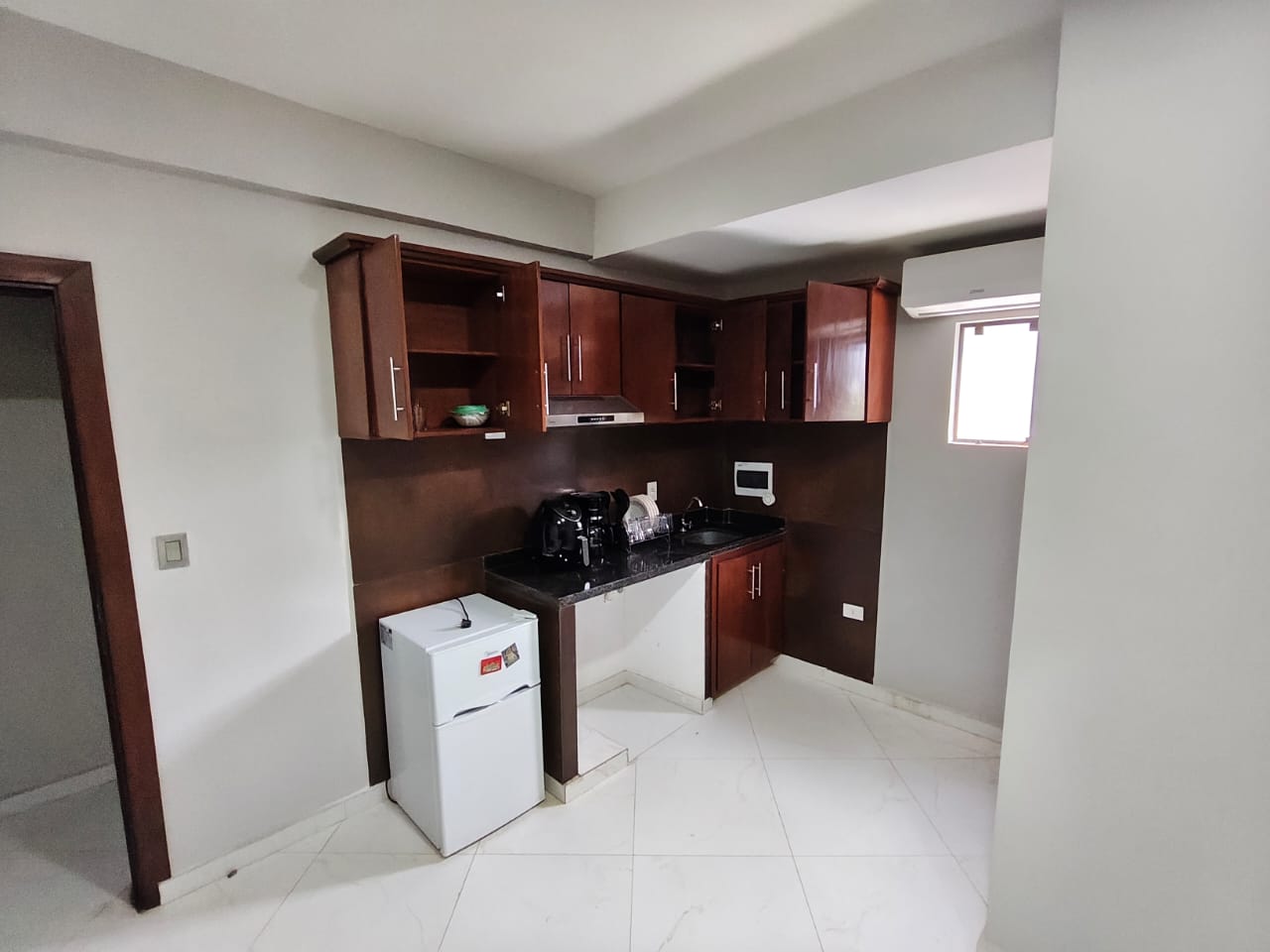 ALQUILO MONOAMBIENTE A ESTRENAR AMOBLADO EN LAMBARE — foto 3