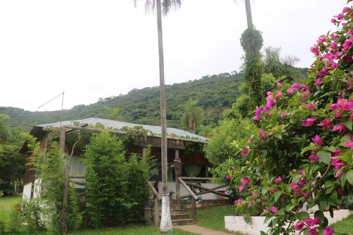 VENDO ESTANCIA EN PARAGUARÍ DE 1 HECTÁREA — foto 2