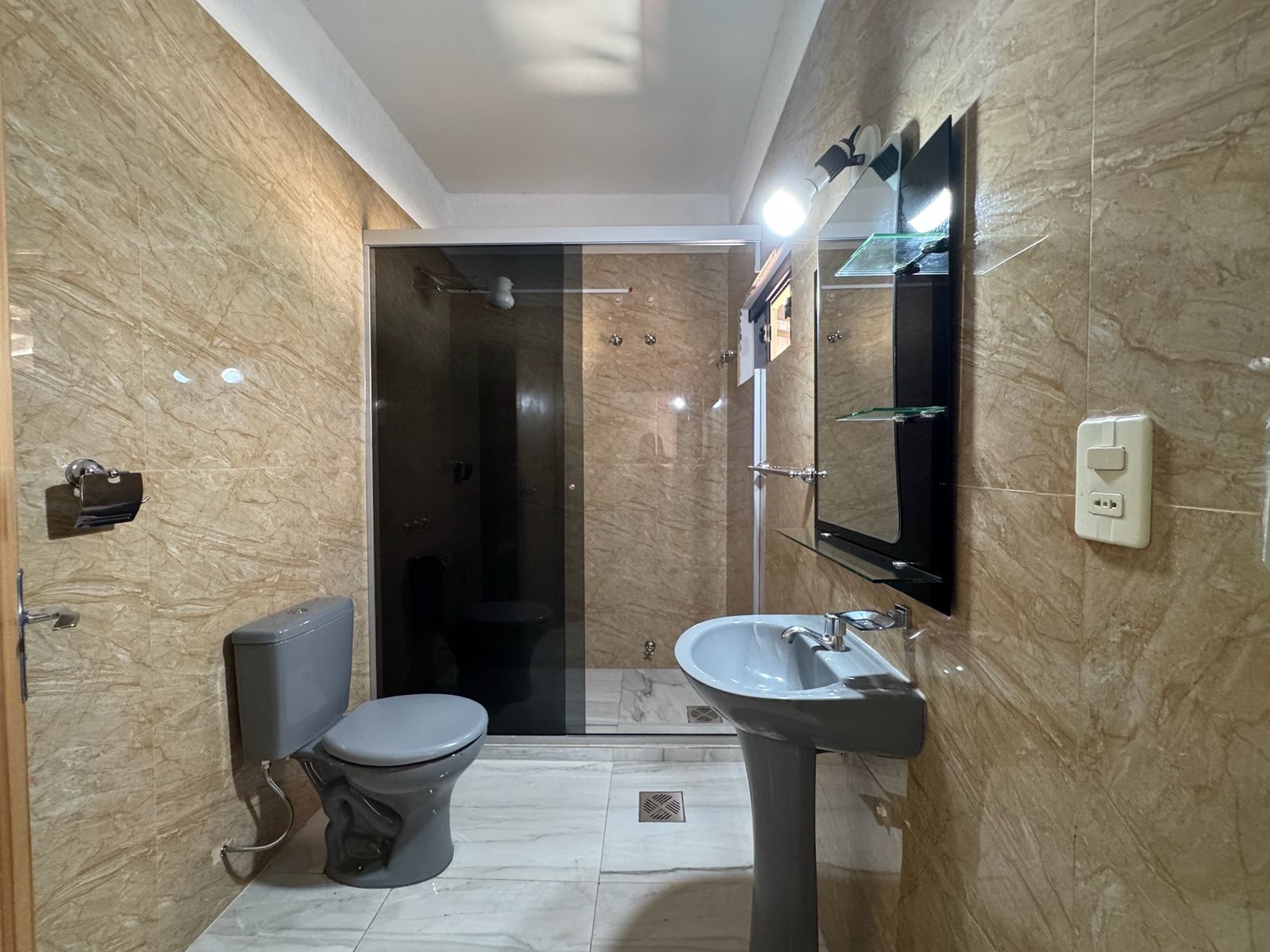 VENDO EDFICIO EN MARIANO R. ALONSO — foto 2