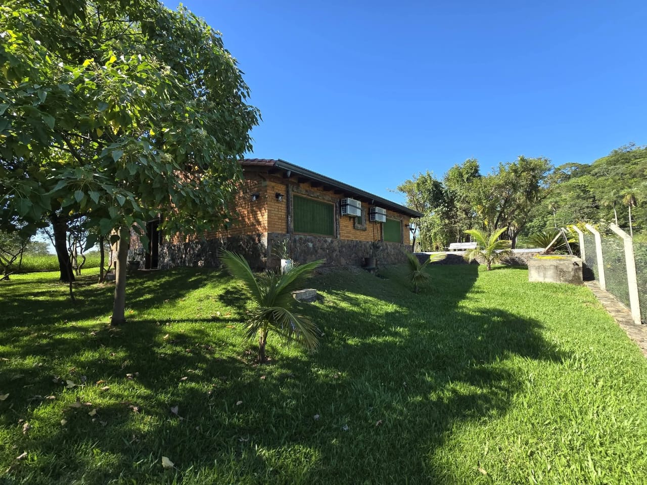 CSAS QUINTA EN  ATYRA  2000M2 CON PISCINA — foto 3