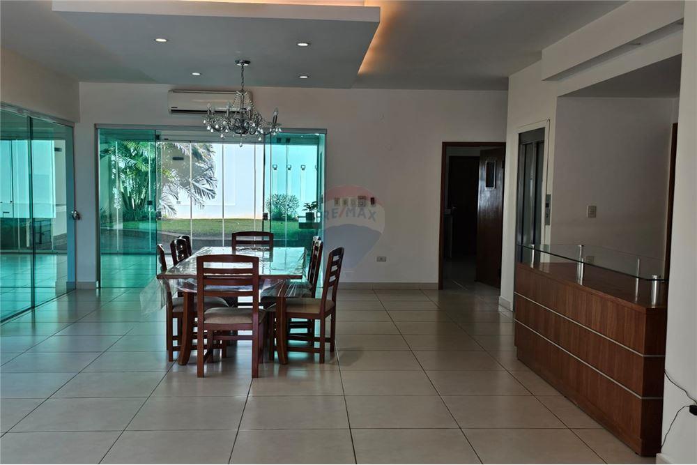 Hermosa casa en al alquiler en barrio Herrera — foto 3