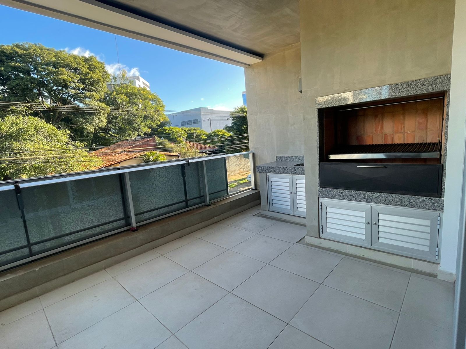 Amplíos  DPTOS 3 DORMITORIOS BARRIO HERRERA* — foto 3