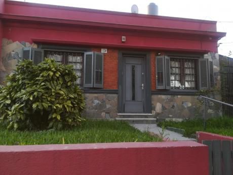 Casa Amplia De 3 Dorm