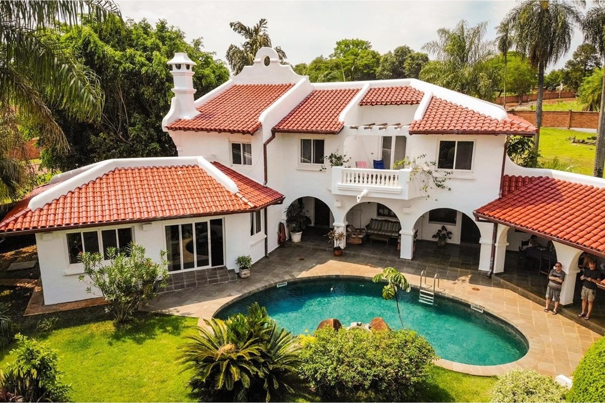 VENDO RESIDENCIA DE LUJO EN HERNANDARIAS — foto 2