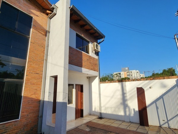 SE ALQUILA DUPLEX ZONA CIT — foto 2