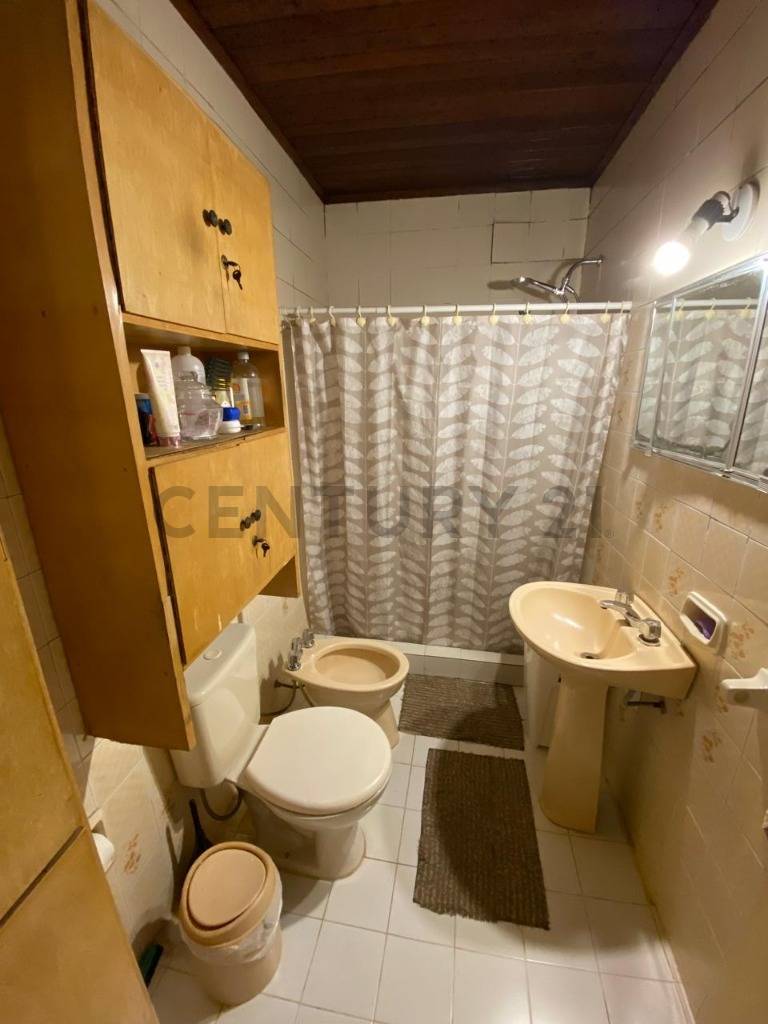 VENDO RESIDENCIA DE UNA SOLA PLANTA A REMODELAR EN BARRIO RECOLETA — foto 3