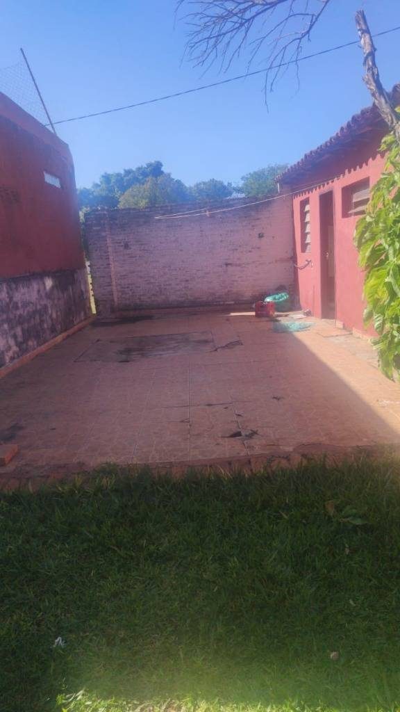 Terreno con casa a refaccionar – Barrio Estanzuela, Fernando de la Mora — foto 2