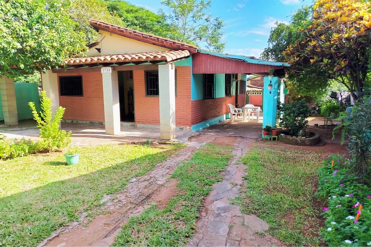EN VENTA CASA A REFACCIONAR EN LAMBARE — foto 2