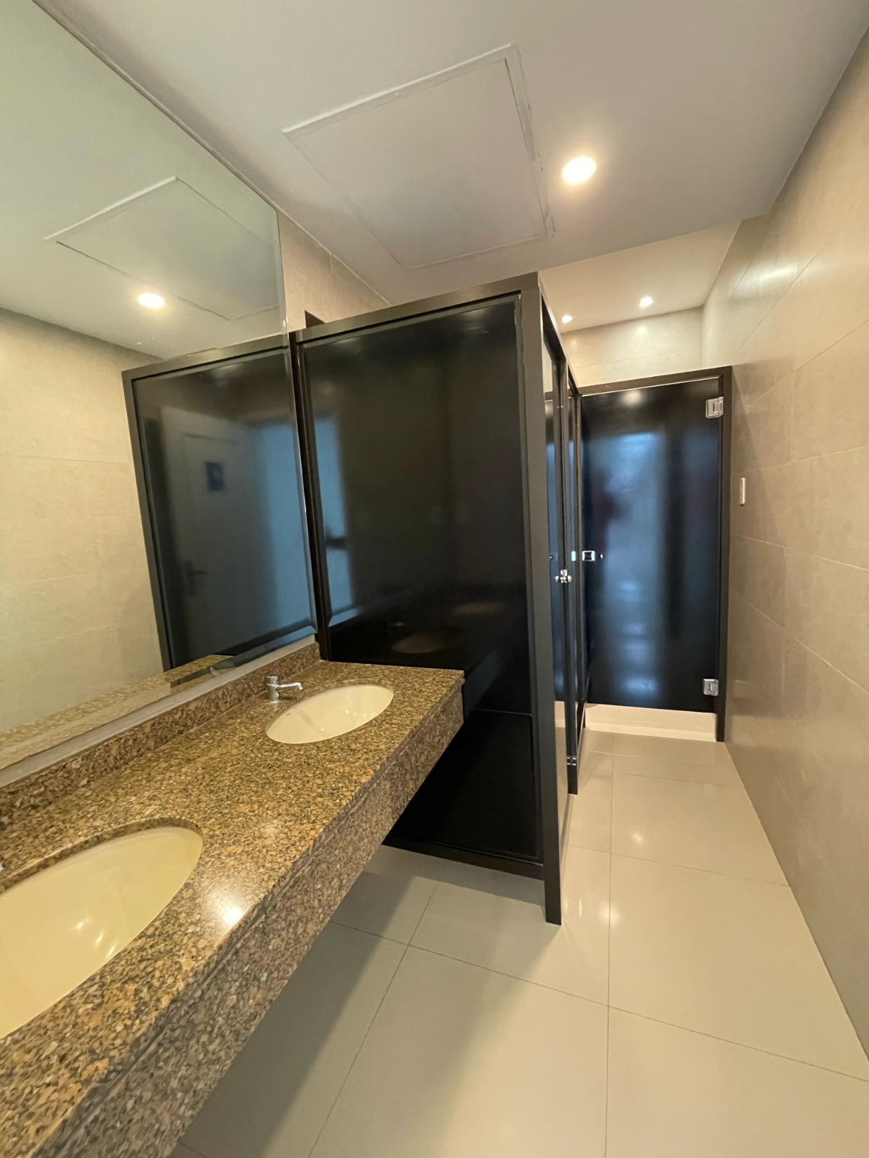 ZONA SHOPPING DEL SOL EN ALQUILER OFICINA DE 305 M2 — foto 2