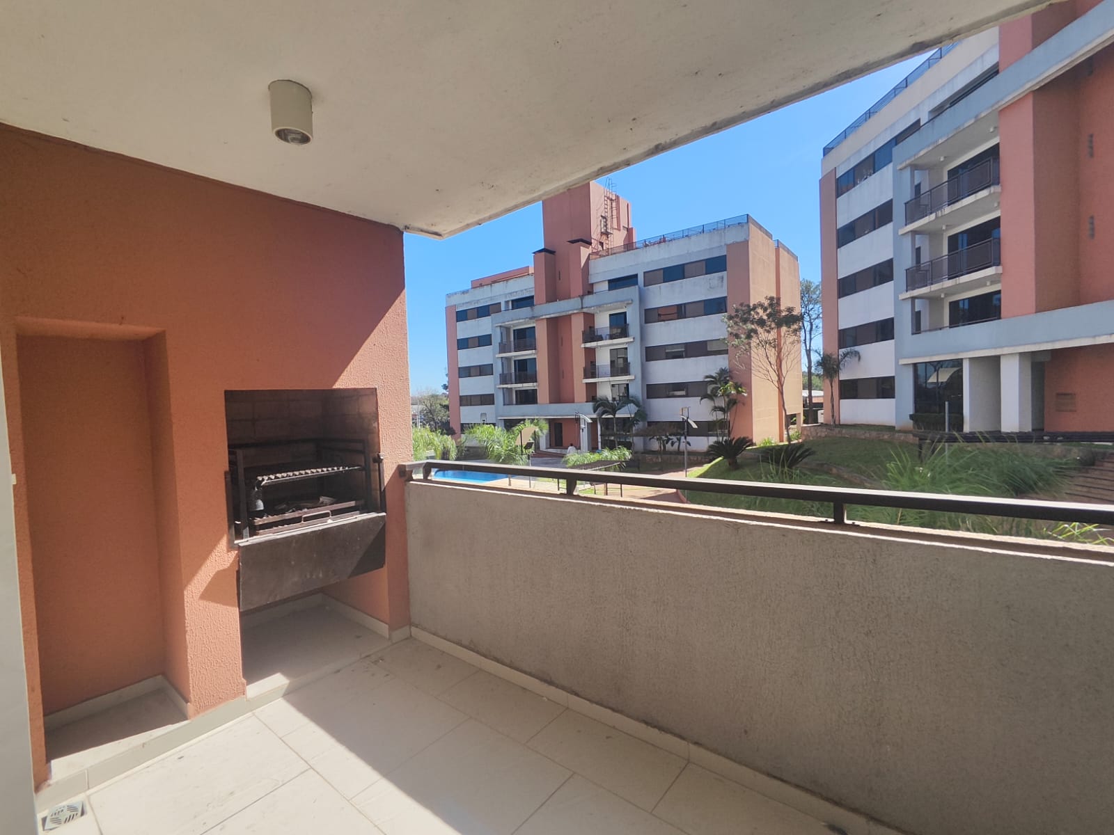 Alquilo departamento en parque Pinar - Ñemby — foto 2