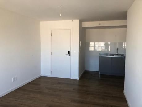 Apartamento 1 Dormitorio A Estrenar Construido En 2017