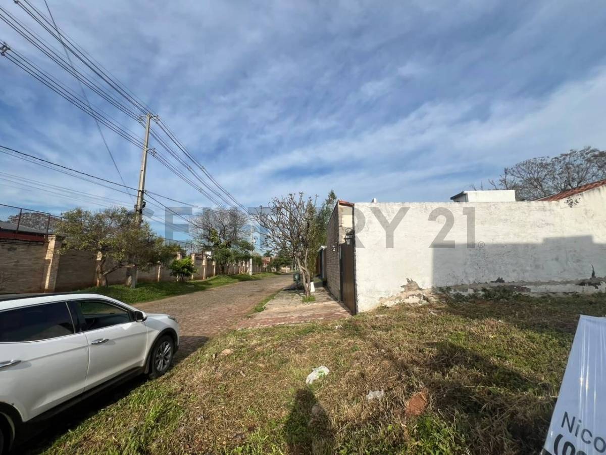 Terreno en venta a 2 cuadras de la Av. del Yacht — foto 3
