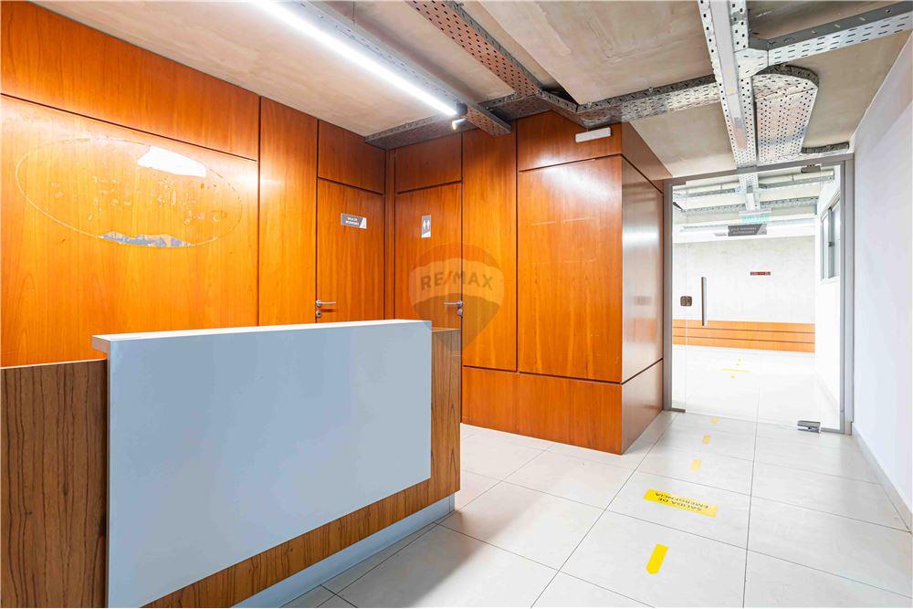 Vendo amplia Oficina en Edificio Arasa 2 — foto 2
