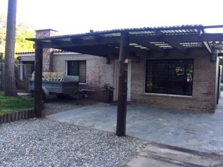 Chalet Actualizado, En Entorno Tranquilo
