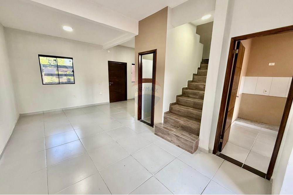 Dúplex en venta en Laurelty, Luque — foto 3