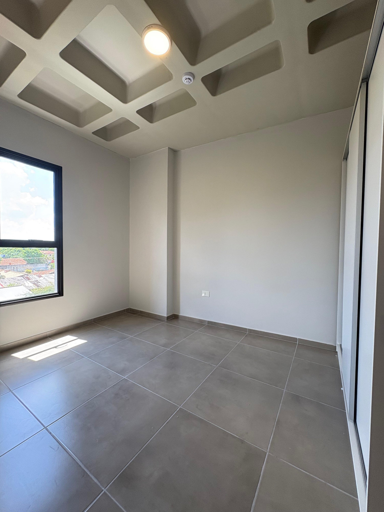 Alquiler Depto De 2 Dorm A Estrenar En Luque — Foto 4