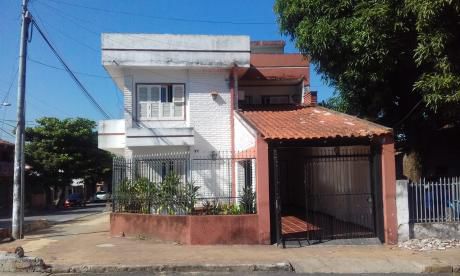 Casa En El Barrio Sajonia