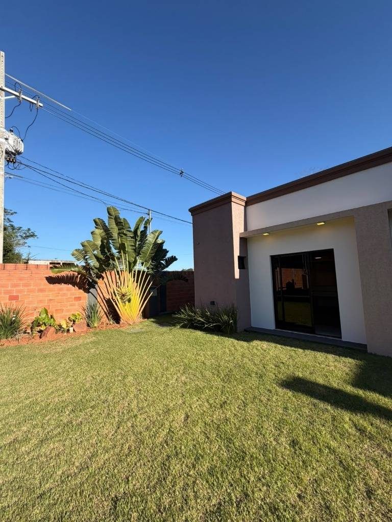 ALQUILO CASA BARRIO CERRADO-  LUQUE — foto 3