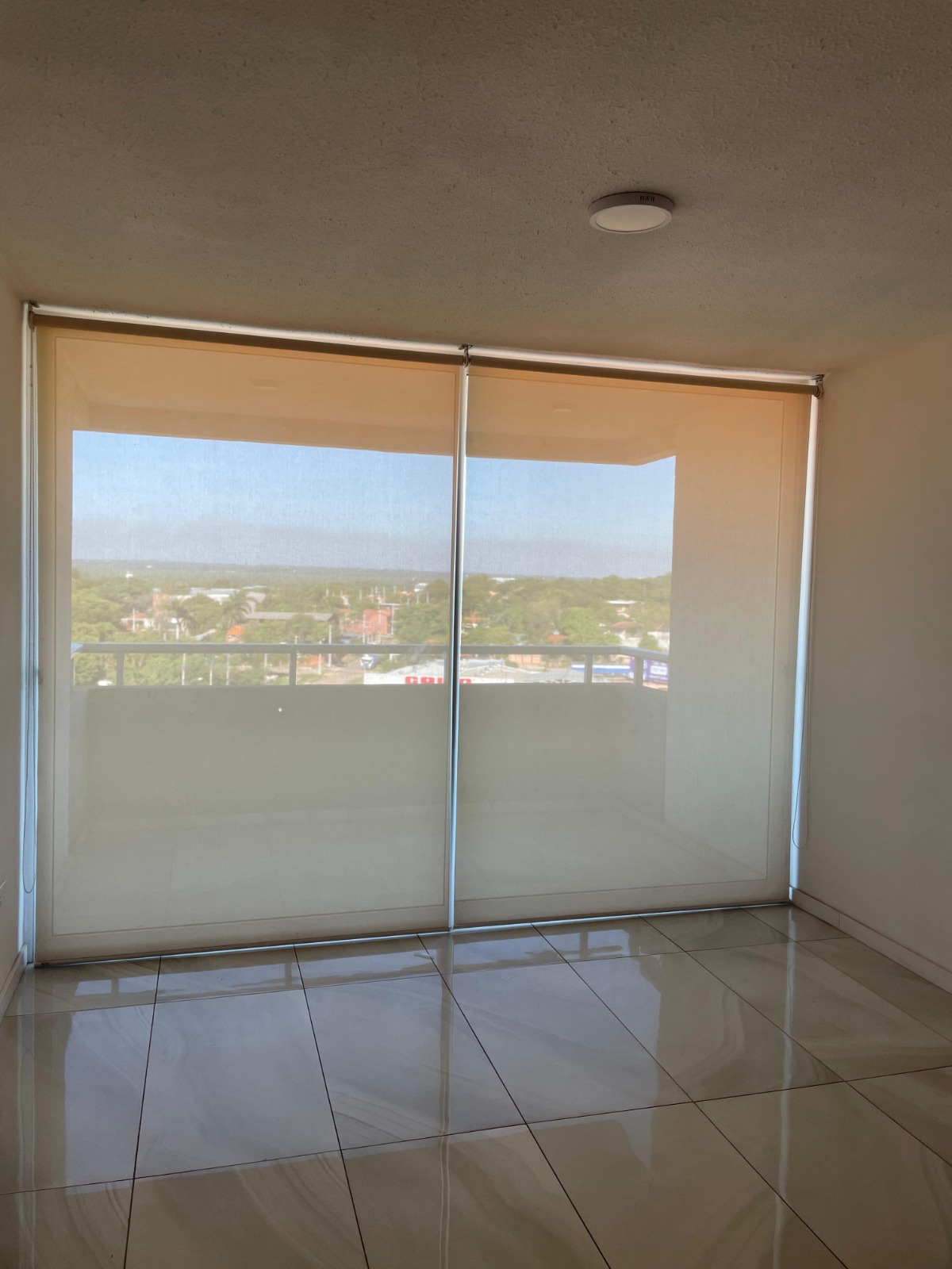 EN ALQUILER DEPARTAMENTO DE 2 DORMITORIOS MARIANO ROQUE ALONSO — foto 3