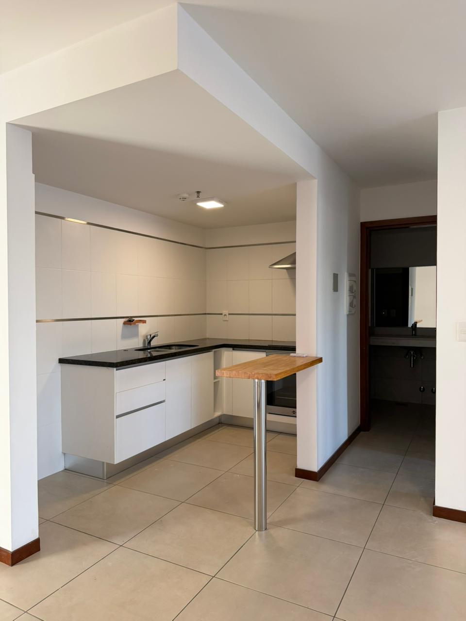 ALQUILER DE DEPARTAMENTO EN EDIFICIO MANANTIALES URBANO — foto 3