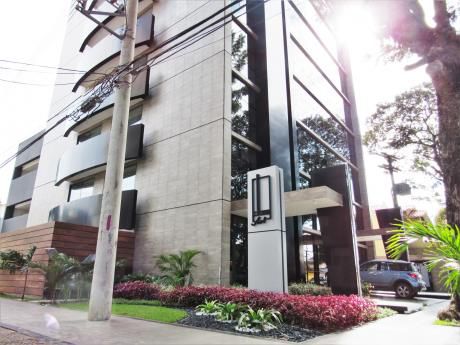 Equipetrol, Departamento De 1 Dormitorio Amoblado