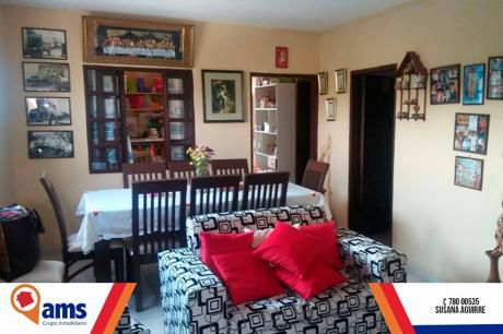 Hermosa Casa Con 3 Departamentos En Venta