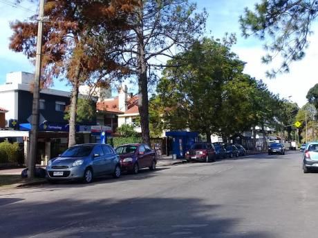 Oficinas Próximo A Cooper Y Alberdi